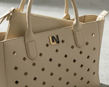 THE FACET TOTE